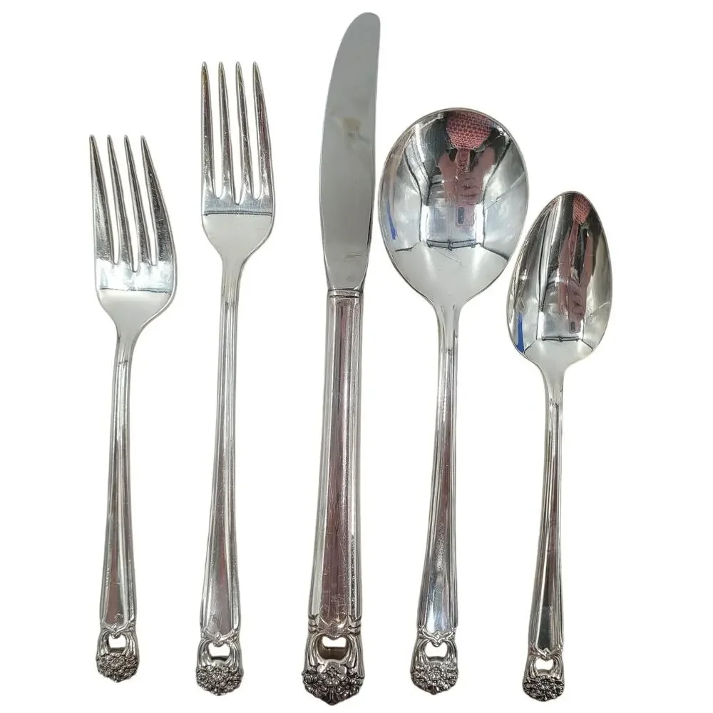 Rogers Brothers Silverplate Eternally Yours Coquette 5 Piece Setting 2-8